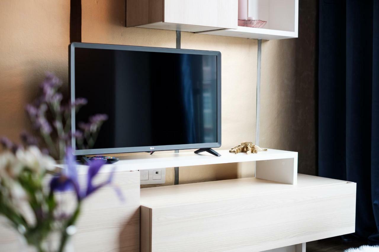 Stylish And Chic City Center Apartment With Wifi Las Lagunas Room photo